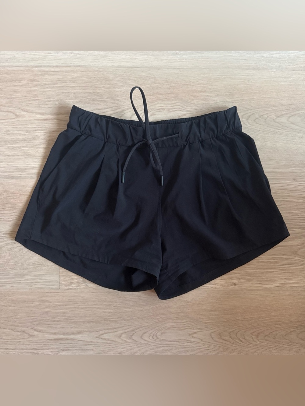 Lululemon stroll at sundown mid rise short 3"